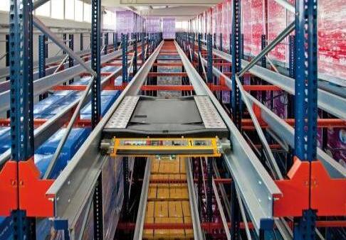 子母穿梭式貨架系統(tǒng)兩種出入庫方式的優(yōu)缺點(diǎn)