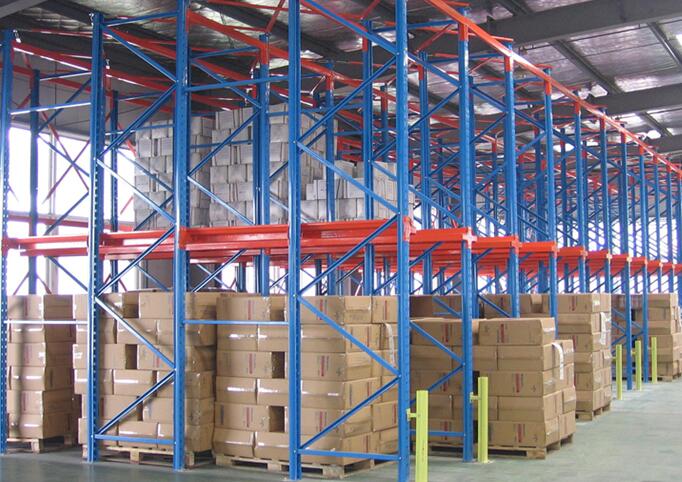 貫通式貨架的結(jié)構(gòu)性能特點