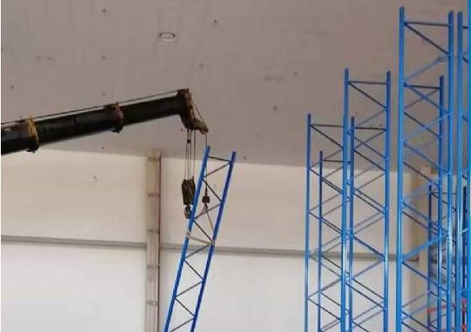 倉庫重型貨架廠家：長春重型貨架安裝緊張進(jìn)行