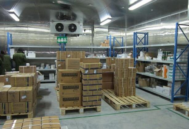 醫(yī)藥冷藏庫房中倉庫貨架設(shè)計(jì)方案